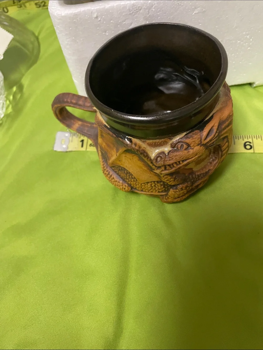 Textured Dragon Accent Habitat Cup in Brown